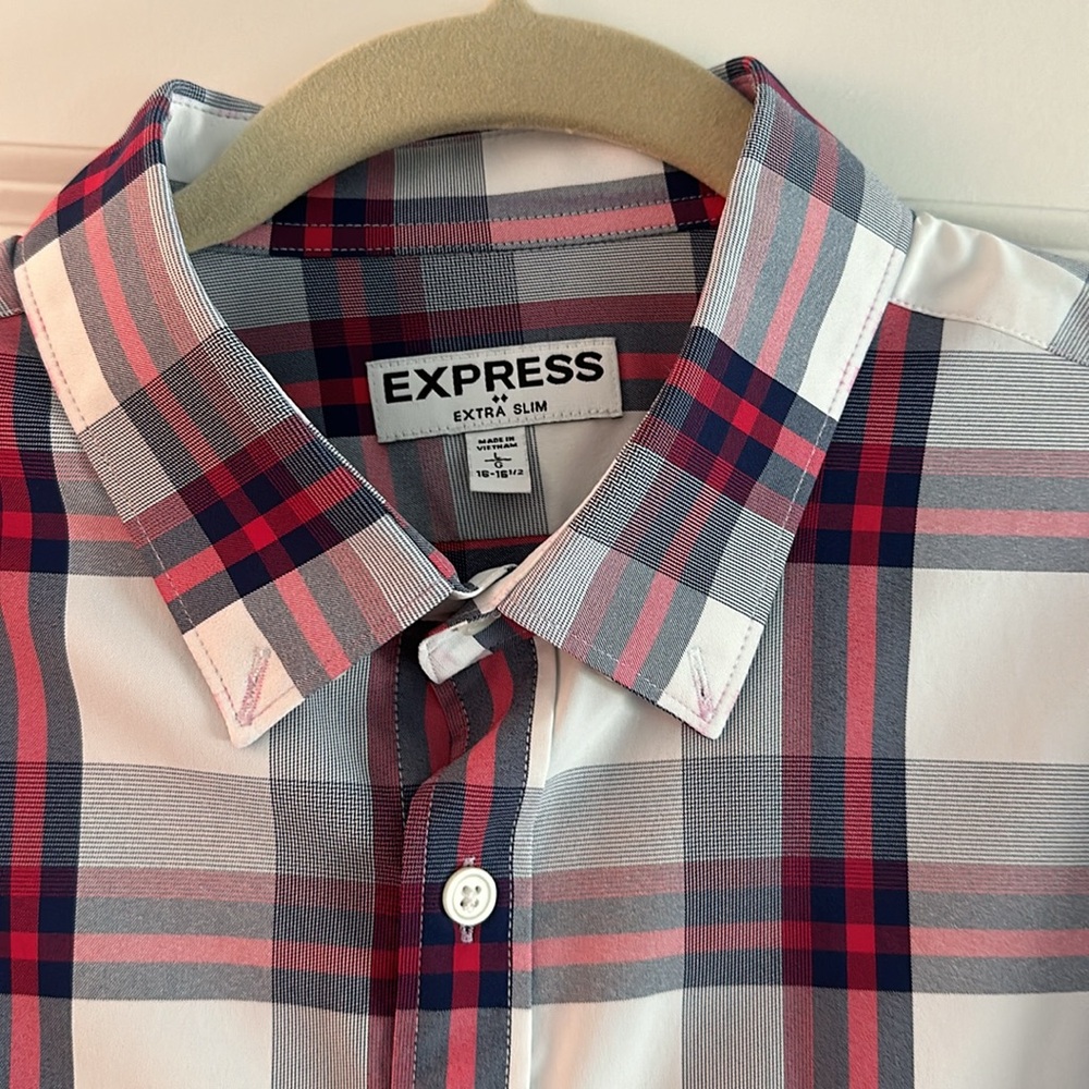 Express Extra Slim Button Down - Picture 2 of 4